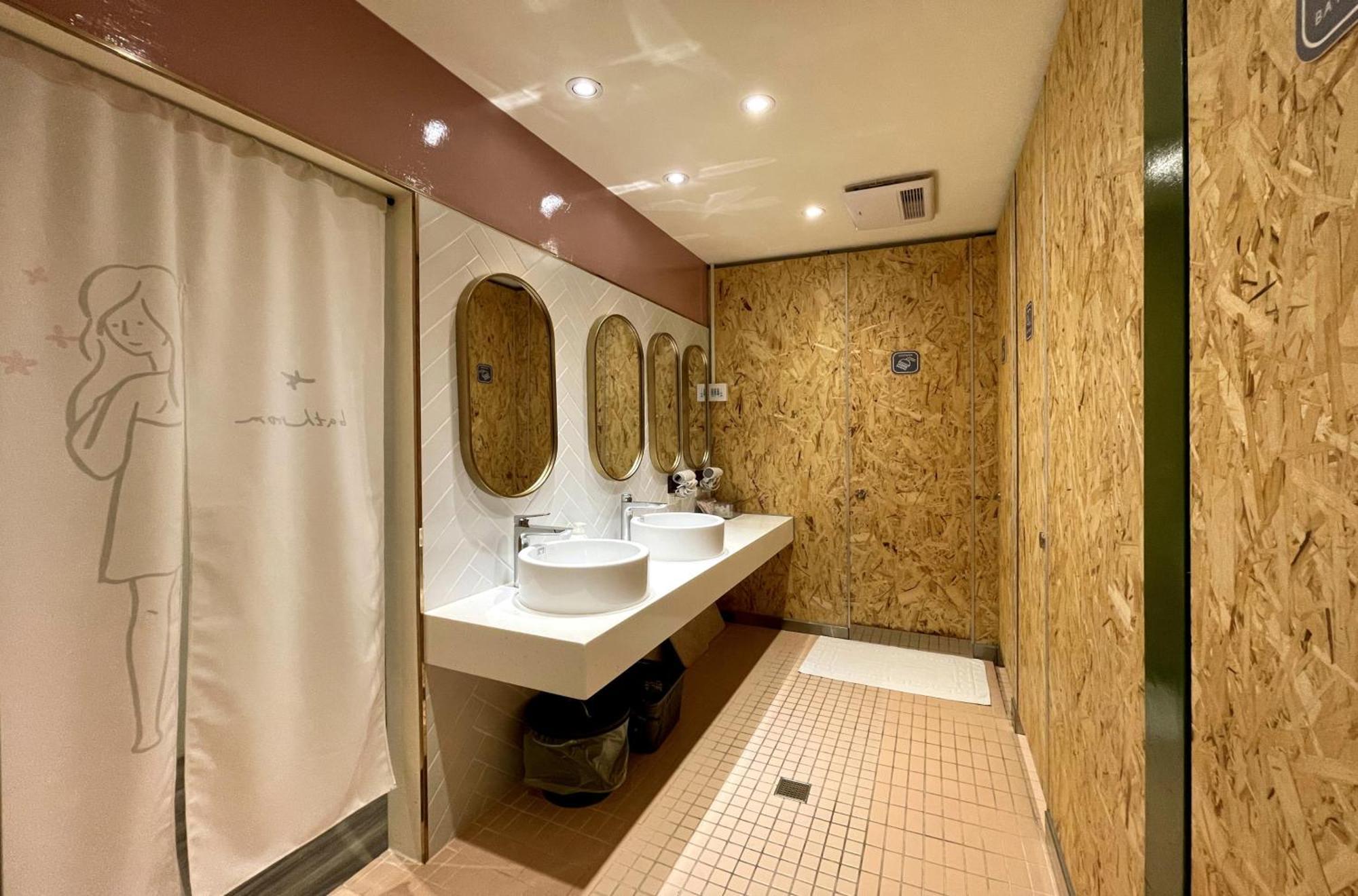 Funtime Hostel Ťia-i Exteriér fotografie